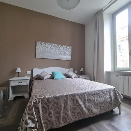 ゲストハウス Nel Cuore Del Centro Storico